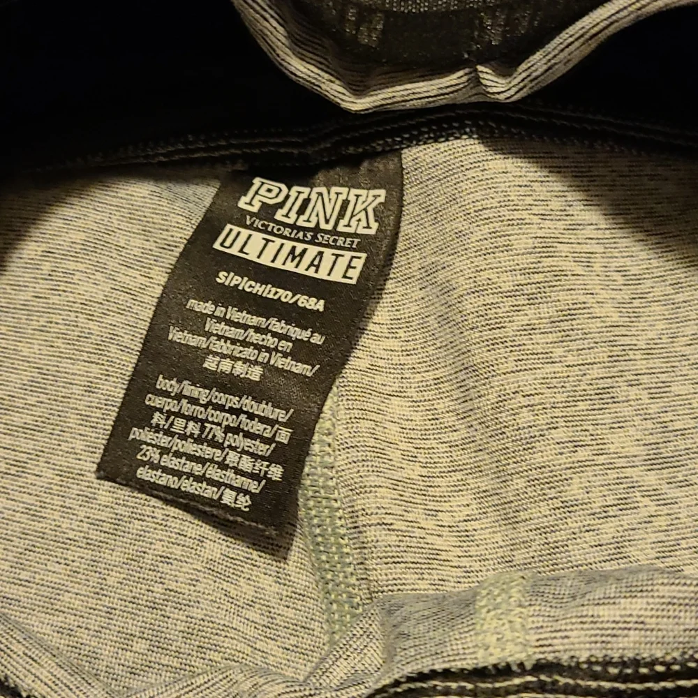 VS PINK ultimate leggings - Picture 3 of 3